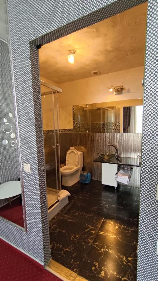 Militari Residence HotelChiajna エクステリア 写真